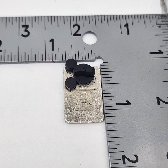 Disney Pin Evil Queen Deck of Cards Hidden Mickey 2014 Snow White - Picture 3 of 3